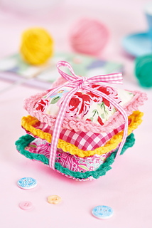 Small Sachet Pattern Ravelry: Scent Sachets pattern by Amanda Walker