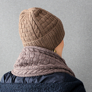 The matching Hot Chocolate Hat.