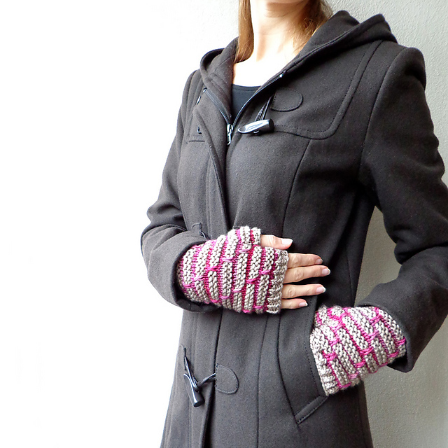 Slip-Zag Mitts