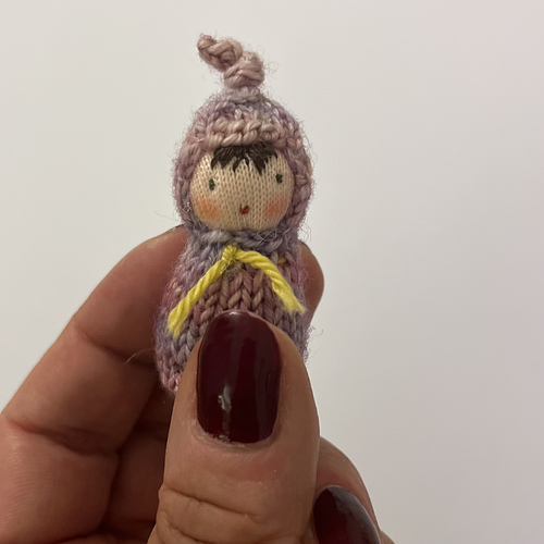 gestricktes wiegenpüppchen