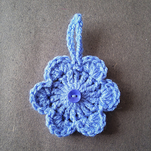 Ravelry Super Quick Crochet Flowers pattern by marianna mel
