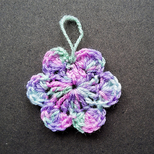 Ravelry Super Quick Crochet Flowers pattern by marianna mel