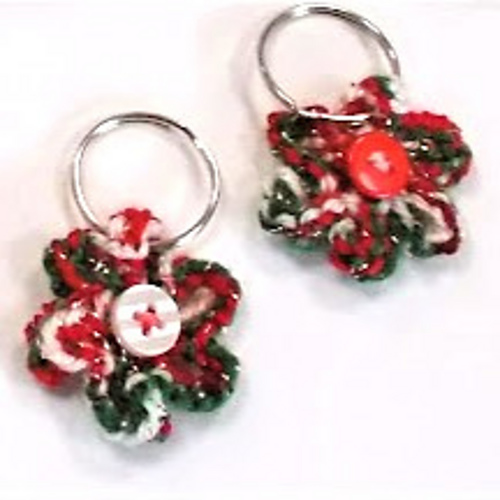 Ravelry: Knitted Flower Keyrings pattern by marianna mel