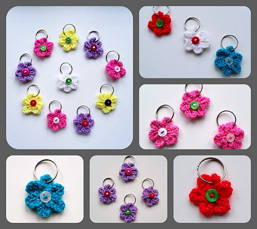 Ravelry: Knitted Flower Keyrings pattern by marianna mel