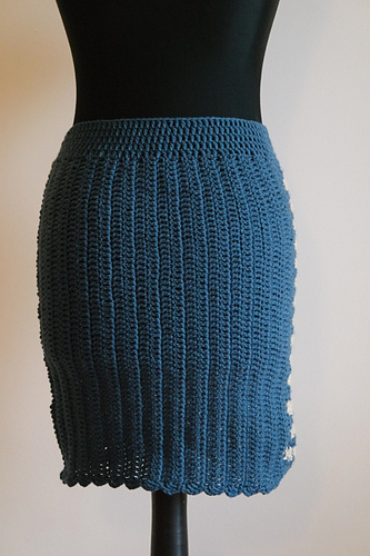 Ravelry: Skirt for beginners pattern by marifu6a