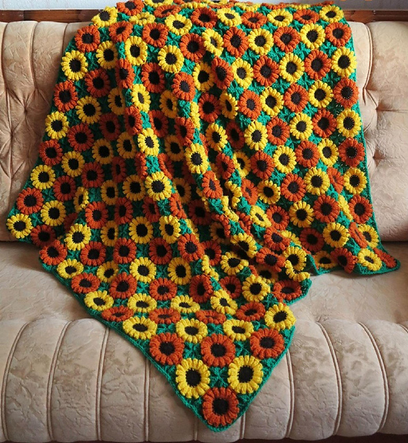 Ravelry afghan with flowers pattern by marifu6a