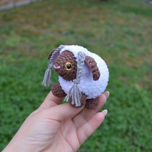 Pokémon Wooloo - Marina Artamonova
