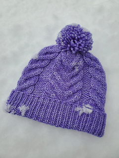 Ravelry: marlysmarie's Antler Toque