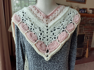 New V-Land Scarf in Pinks & Beige - after row 14