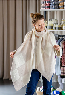 Pascuali Cashmere Lace „Cream” 20 & „Wool White” 54