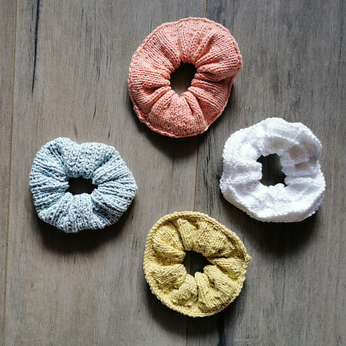 Knitted scrunchie / Scrunchie au tricot photo 1