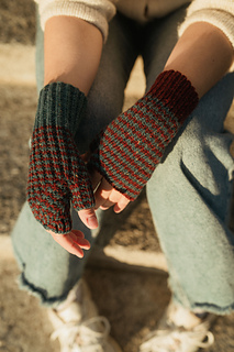 DK weight:
Left - half brioche
Right - ribbing