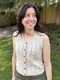 Button-down in BC Garn Bio Balance in Ivory with ribbing