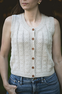 Button-down in BC Garn Bio Balance in Ivory with ribbing