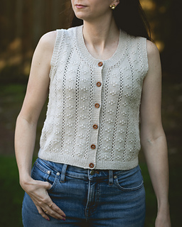 Button-down in BC Garn Bio Balance in Ivory with ribbing