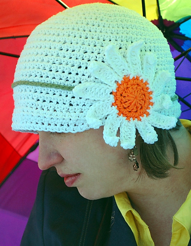 Rainy Daisy Cloche photo 1