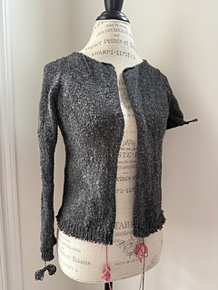 Sept 26 - nearly a month and I'm finally starting sleeve #2!