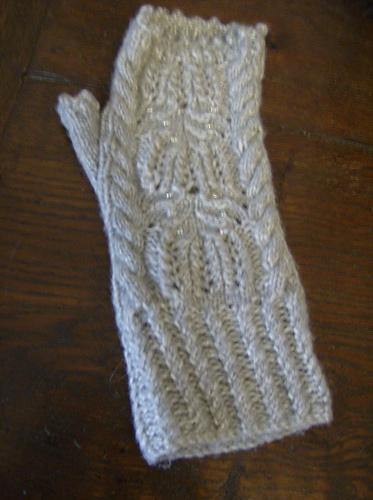 Spansk Spindelvev-lisse Skjerf & Votter - Abigail Orlando