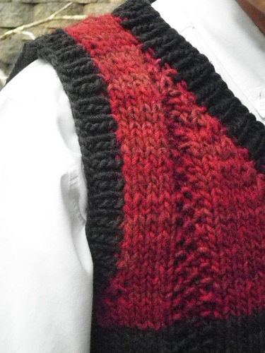 Ravelry: Super Chunky Seeded Column Vest pattern by Minh Han