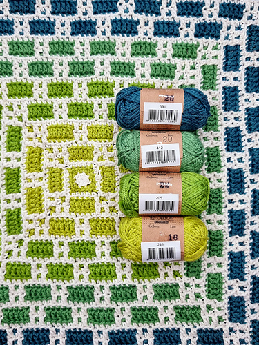 Ravelry: Trinity pattern by Mette Hesselbjerg