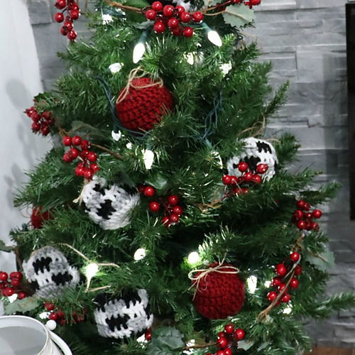 Ravelry: Rustic Farmhouse Ornaments pattern by MJ's Off The Hook Designs
