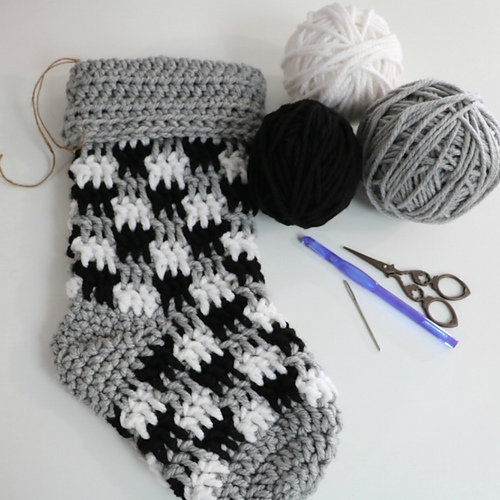 Ravelry: Rustic Farmhouse Plaid Stocking pattern by MJ's Off The Hook ...