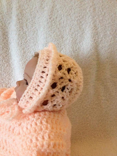 Iris preemie cardigan & bonnet photo 2