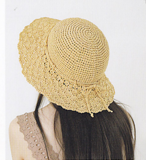 Ravelry: 松編みブリムの帽子 Shell stitch brimmed hat pattern by