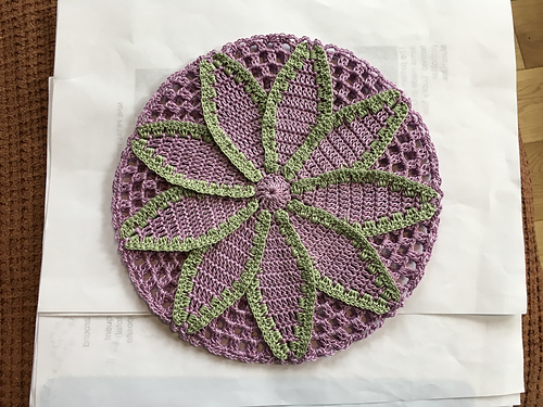 Nine Petal Daisy Potholder photo 7