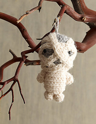 Amigurumi Mummy Ornament photo 1