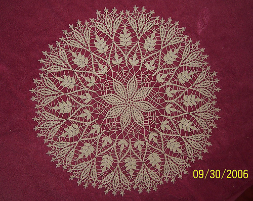 Cluster Stitch Doily photo 6