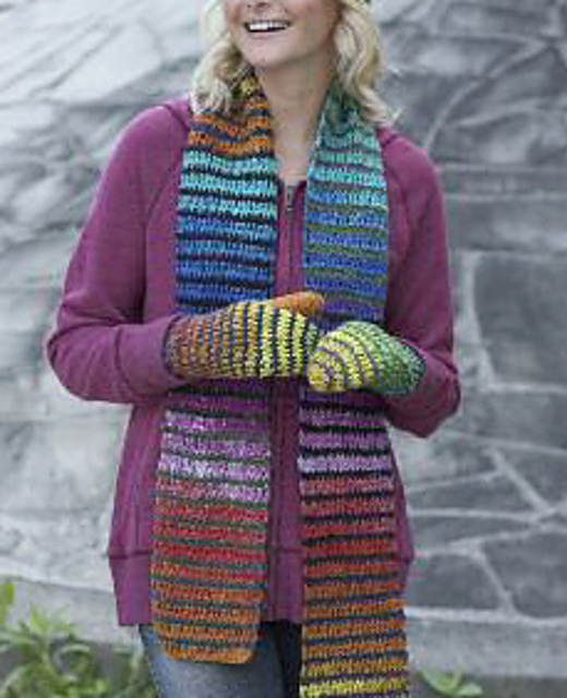 Ravelry Cozy Crochet Set Mittens pattern by Bernat Design Studio