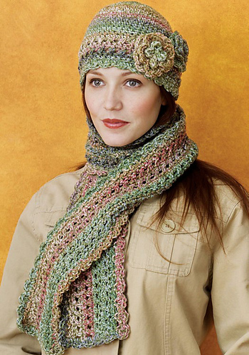 Cloche & Scarf photo 1