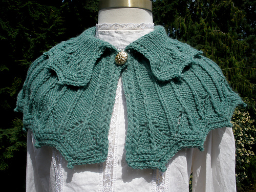 Collared Strikket Capéhette - mmfiberworks