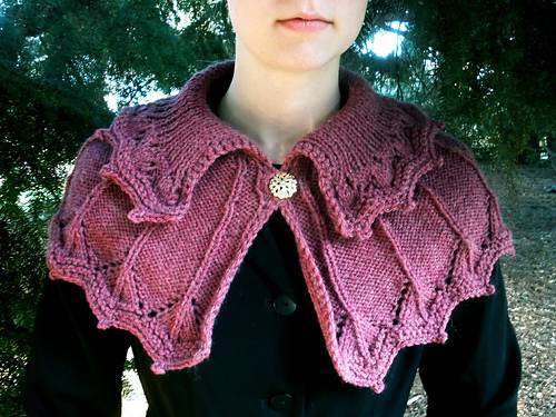 Collared Strikket Capéhette - mmfiberworks