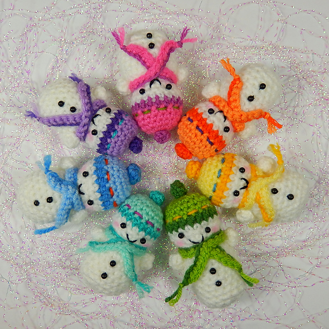 Teeny Tiny Snowmen