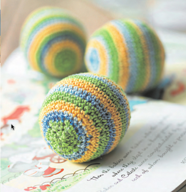 Ravelry Juggling balls pattern by Claire Montgomerie