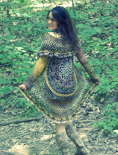 Lotus Circular Vest - Regina Weiss