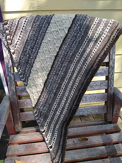 Knit by Ravelry user moresocks with hand spun yarn