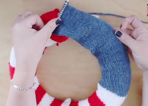 Patriotic Wreath for Knitters photo 7