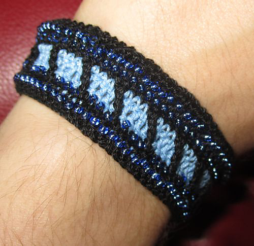 Quick and easy crochet bracelet photo 3