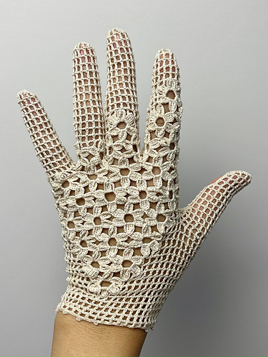 Floral Crochet Gloves