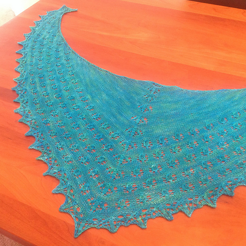 Ravelry Floral Evocation pattern by Mia Rinde