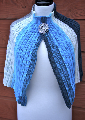 Night on the Town Capelet photo 4