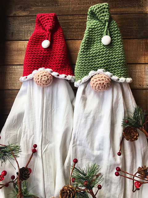 25 Crochet Christmas Patterns |  FREE and paid crochet Christmas patterns. DIY holiday decor and gifts this year. Make a crochet Santa, amigurumi, tree skirt, napkin rings, faux fur cowl, Christmas stocking, gingerbread doll, cozy mittens, pom pom scarf, corner to corner blanket, c2c afghan, start ornament, elf hat, faux fur vest, owl ornament, blanket scarf wrap, faux fur slippers, cowl neck poncho, pom pom hat. | TLYCBlog.com