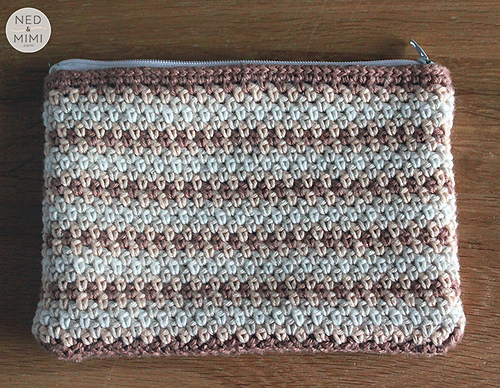 Moss Stitch Zipper Pouch photo 6