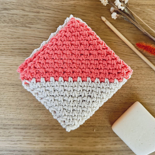 C2C Moss Stitch Washcloth photo 3