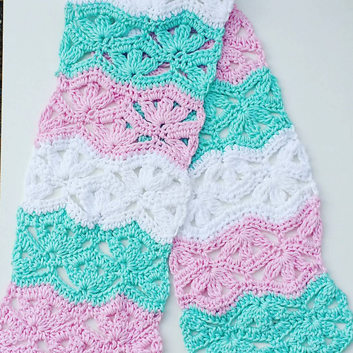 Irish Wave Baby Afghan & Scarf photo 7
