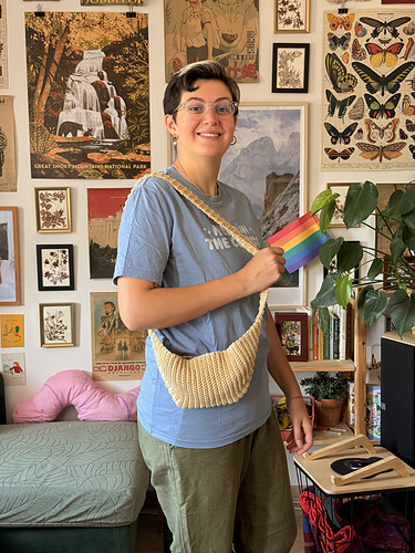 archer scrap yarn bag - crochet photo 2