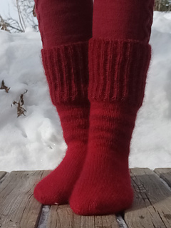 Ravelry Neulemekko s Punaiset P rr sukat ravelry-neulemekko-s-punaiset-p-rr-sukat